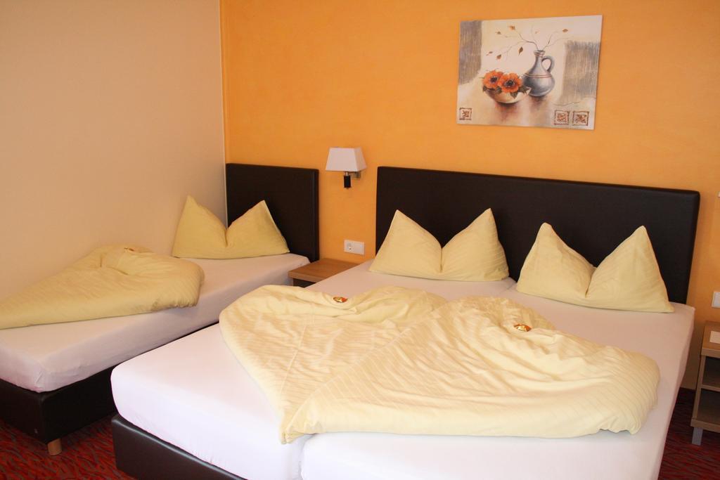Vitalhotel Sonnblick Villach Rum bild